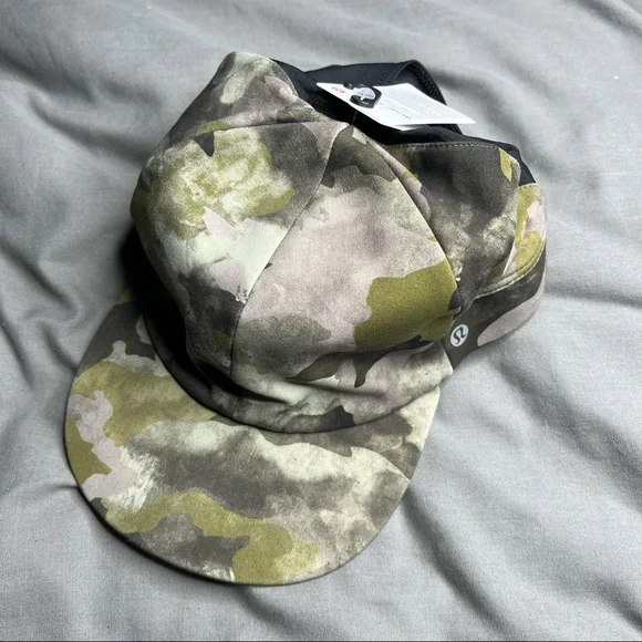 Lululemon Wunder Train Hat NWT Size XS/S *Brand New Never Worn* Green Camo - Picture 5 of 16